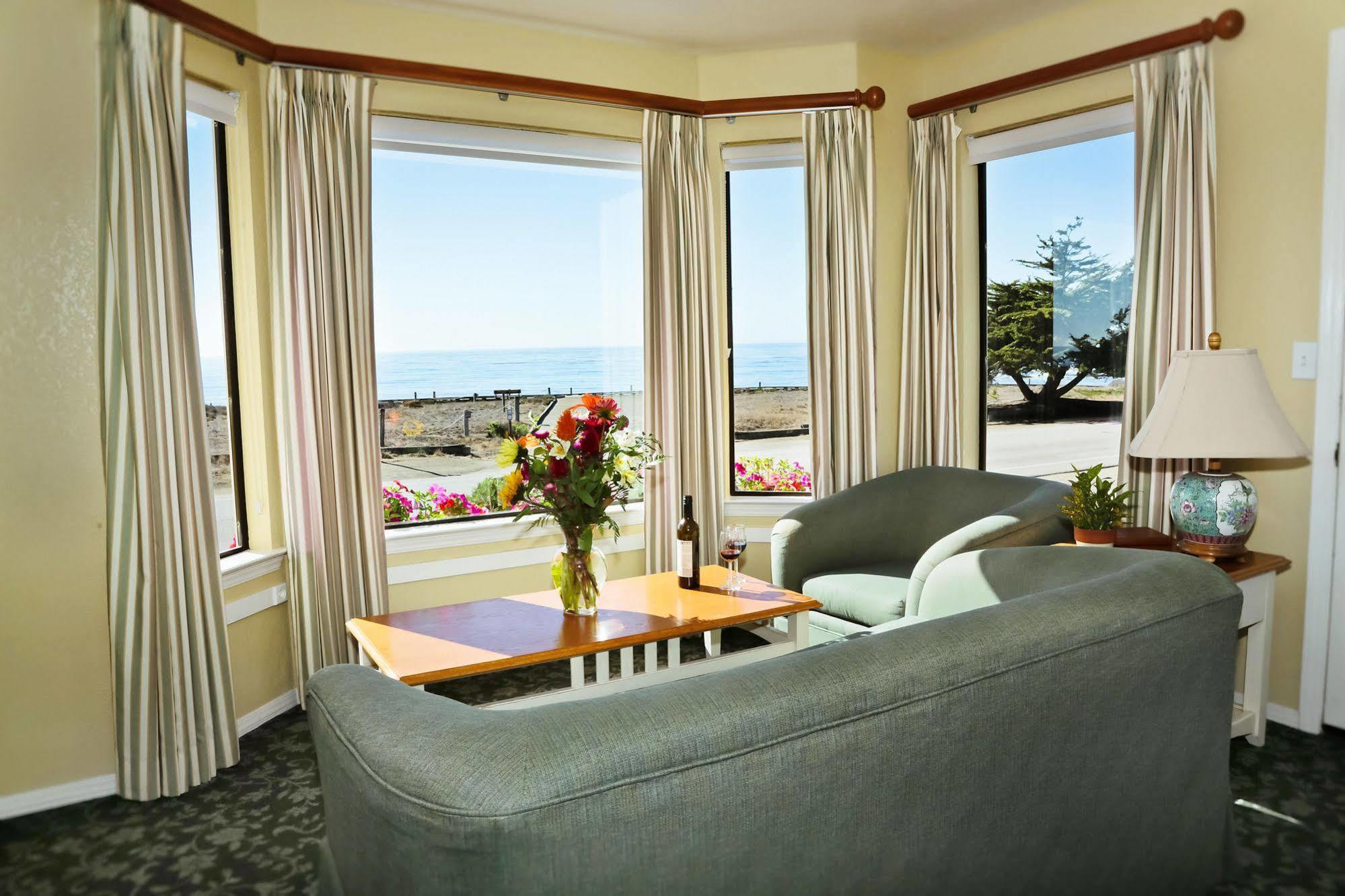 White Water Hotel Cambria Exterior foto
